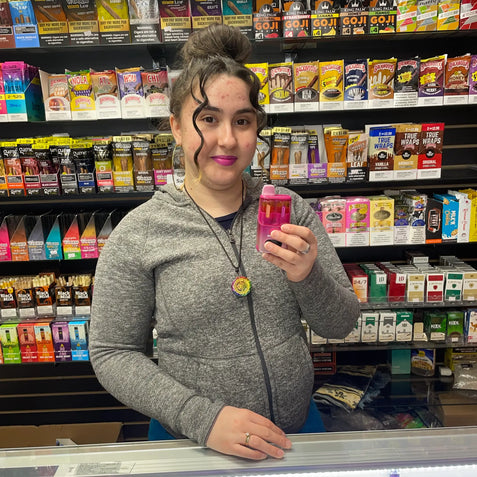 movkin-in-vape-shop-4